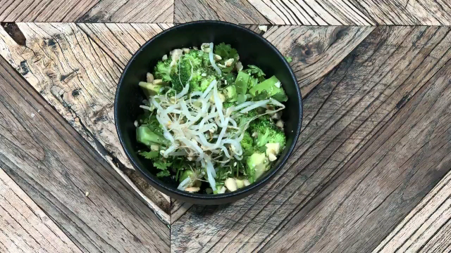 Receta de Ensalada de brócoli thai. Las recetas de sushita.